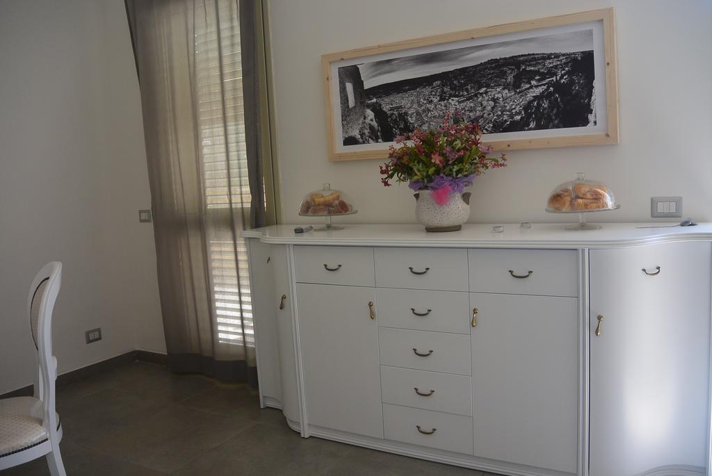 Le Signorine Bed & Breakfast Cava dʼAliga Екстериор снимка
